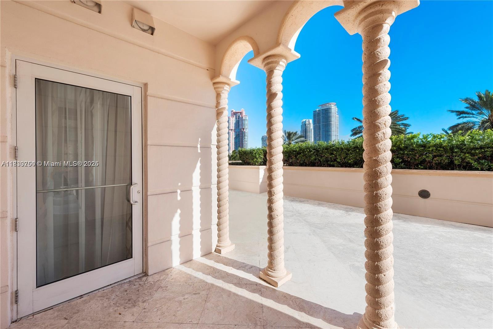 Miami Beach, Florida, 33109, United States, 6 Bedrooms Bedrooms, ,8 BathroomsBathrooms,Residential,For Sale,1876435