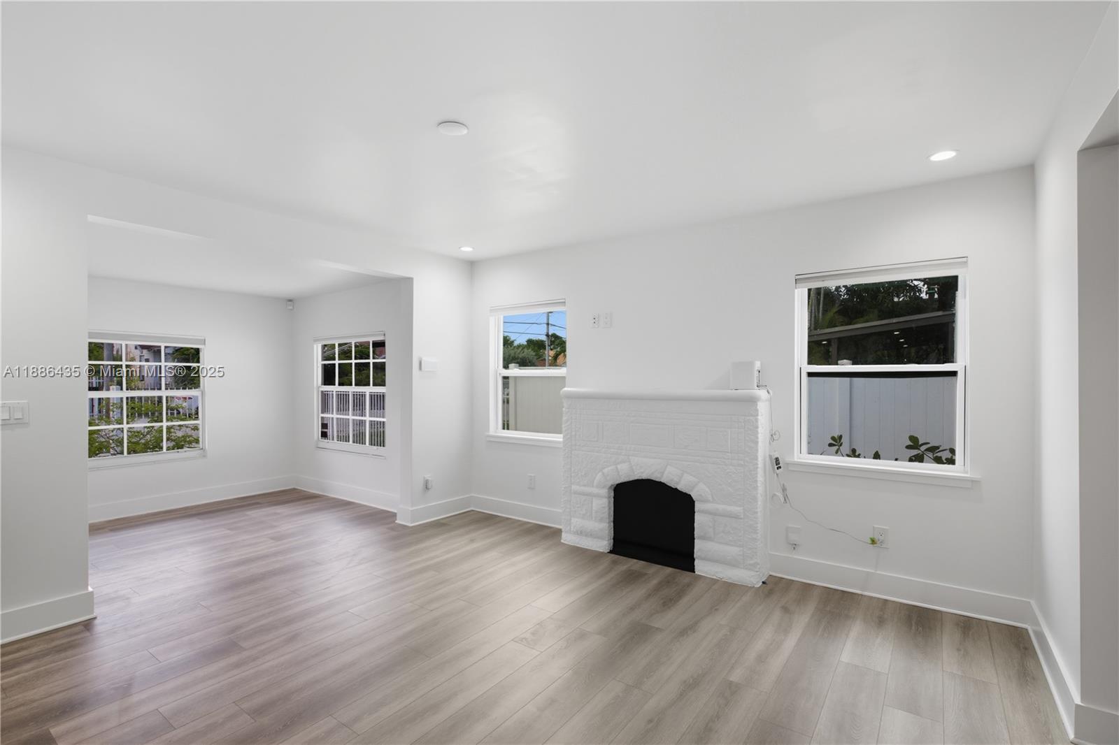 Miami, Florida, 33125, United States, 2 Bedrooms Bedrooms, ,1 BathroomBathrooms,Residential,For Sale,1954935