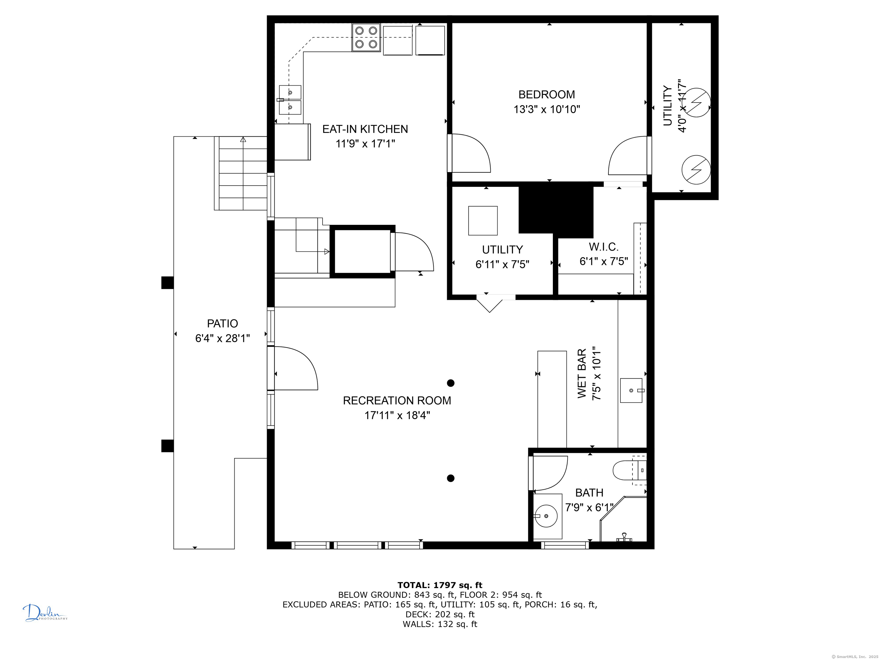 Montville, Connecticut, 06382, United States, 5 Bedrooms Bedrooms, ,3 BathroomsBathrooms,Residential,For Sale,1895658