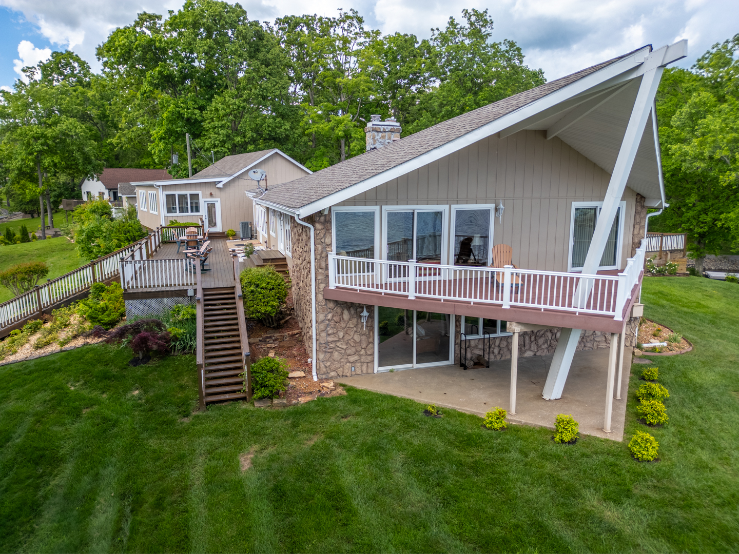 Marion, Illinois, 62959, United States, 3 Bedrooms Bedrooms, ,3 BathroomsBathrooms,Residential,For Sale,1936855