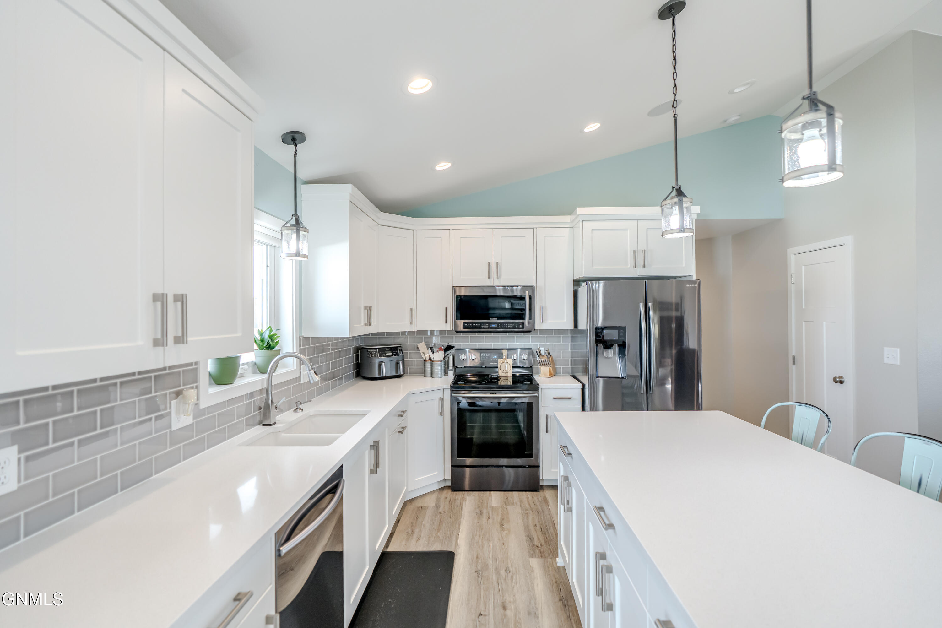 Bismarck, North Dakota, 58504, United States, 5 Bedrooms Bedrooms, ,2 BathroomsBathrooms,Residential,For Sale,1986096