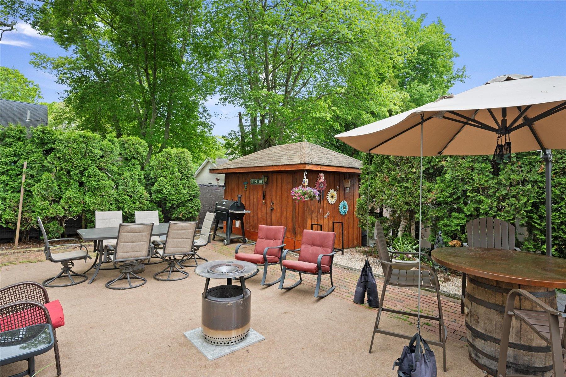 East Moriches, New York, 11940, United States, 3 Bedrooms Bedrooms, ,1 BathroomBathrooms,Residential,For Sale,1837952
