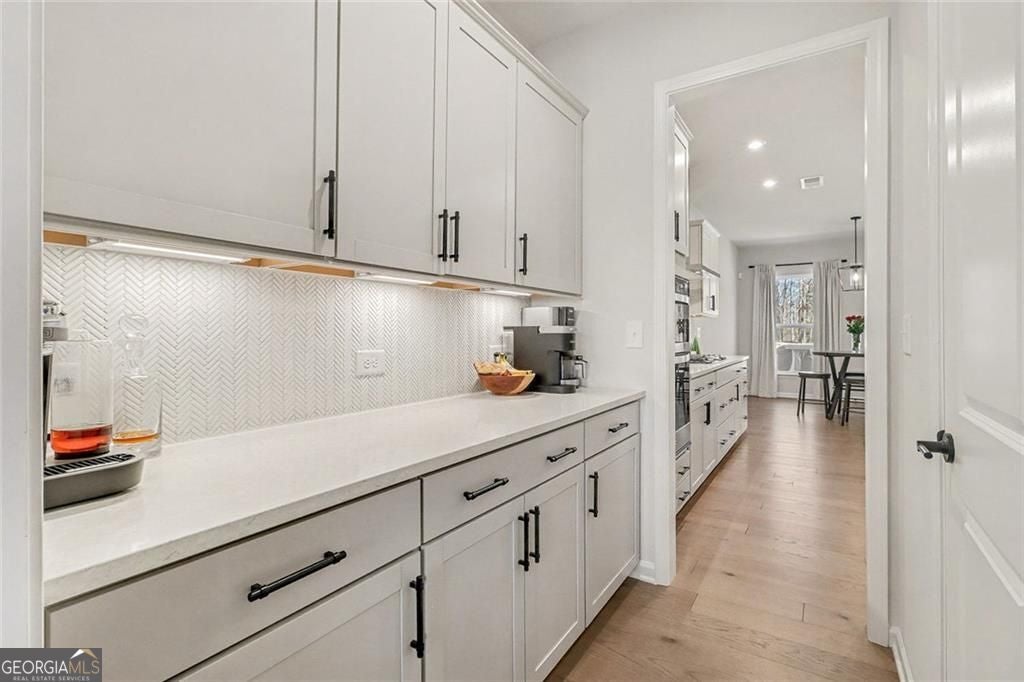 Auburn, Georgia, 30011, United States, 5 Bedrooms Bedrooms, ,4 BathroomsBathrooms,Residential,For Sale,2006605