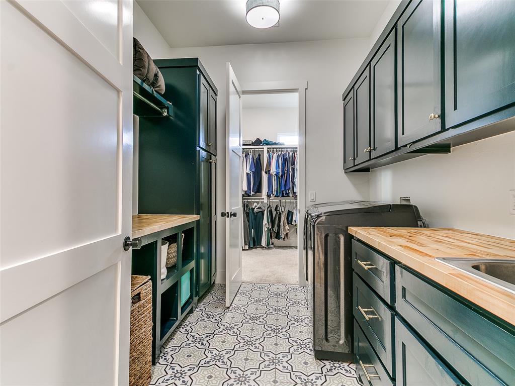 Piedmont, Oklahoma, 73078, United States, 4 Bedrooms Bedrooms, ,6 BathroomsBathrooms,Residential,For Sale,1974155