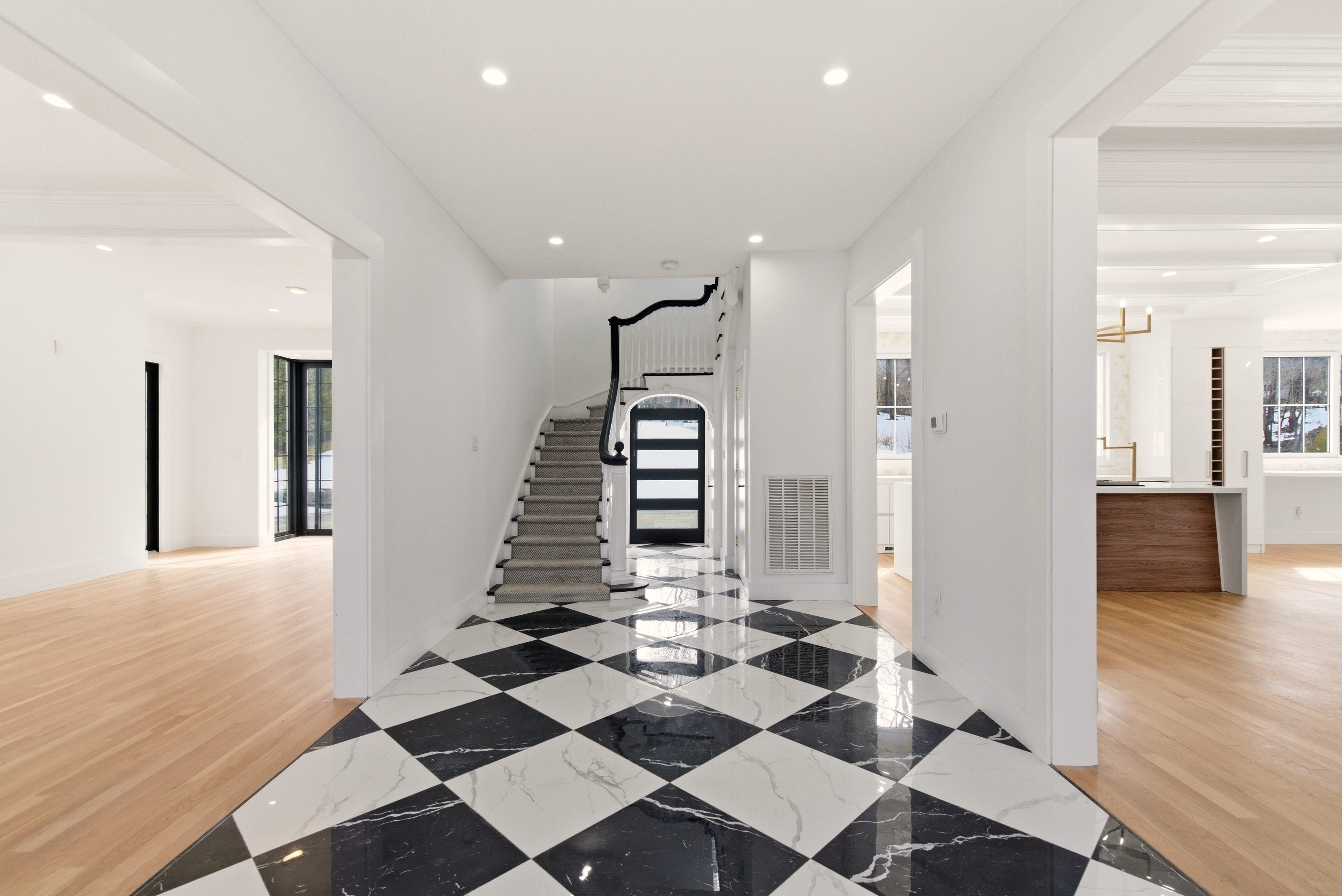  77 Cove Road, Oyster Bay, NY 11771 - 物件實景