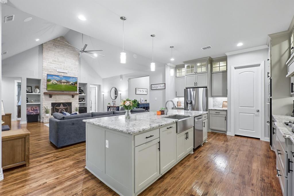 Midlothian, Texas, 76065, United States, 4 Bedrooms Bedrooms, ,3 BathroomsBathrooms,Residential,For Sale,1950999