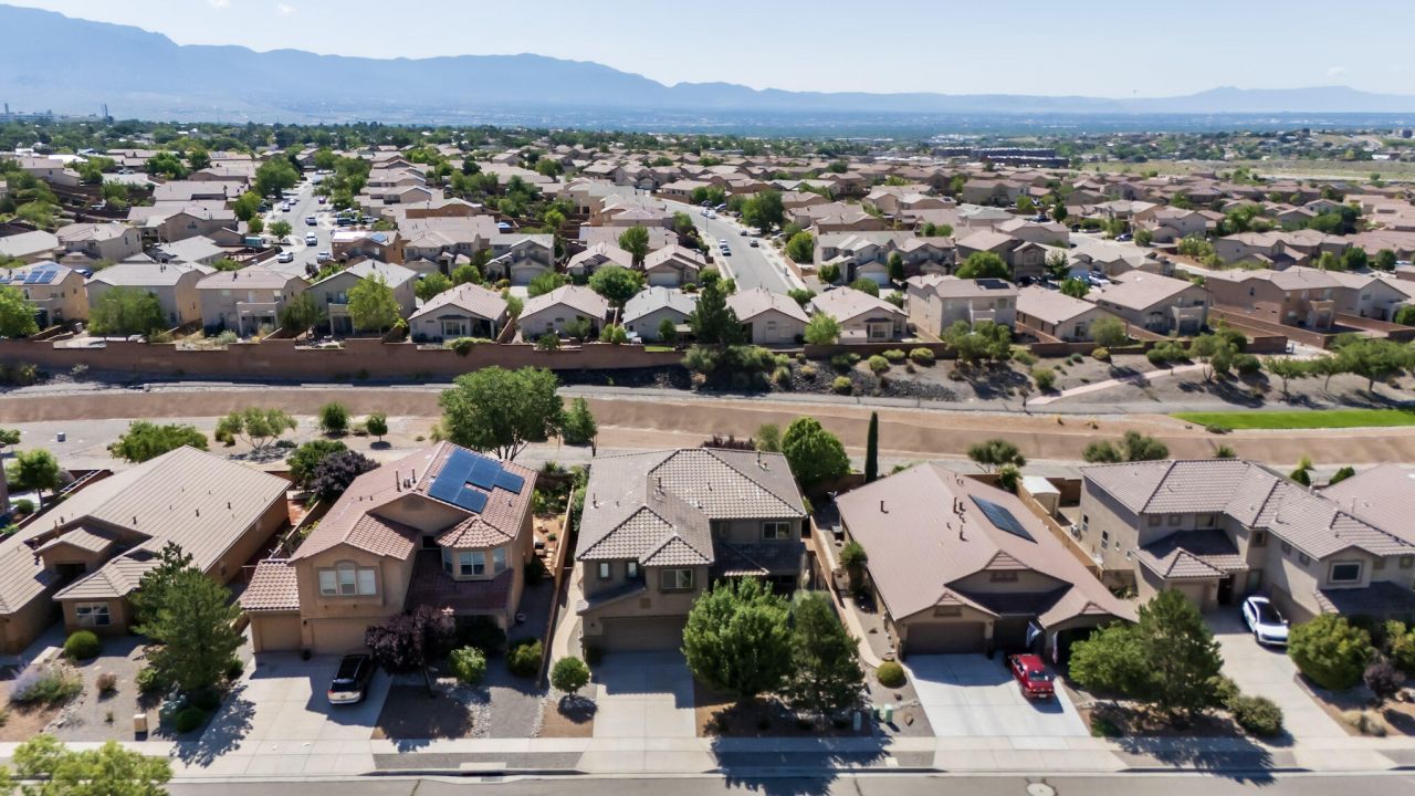 Rio Rancho, New Mexico, 87124, United States, 5 Bedrooms Bedrooms, ,3 BathroomsBathrooms,Residential,For Sale,1898268