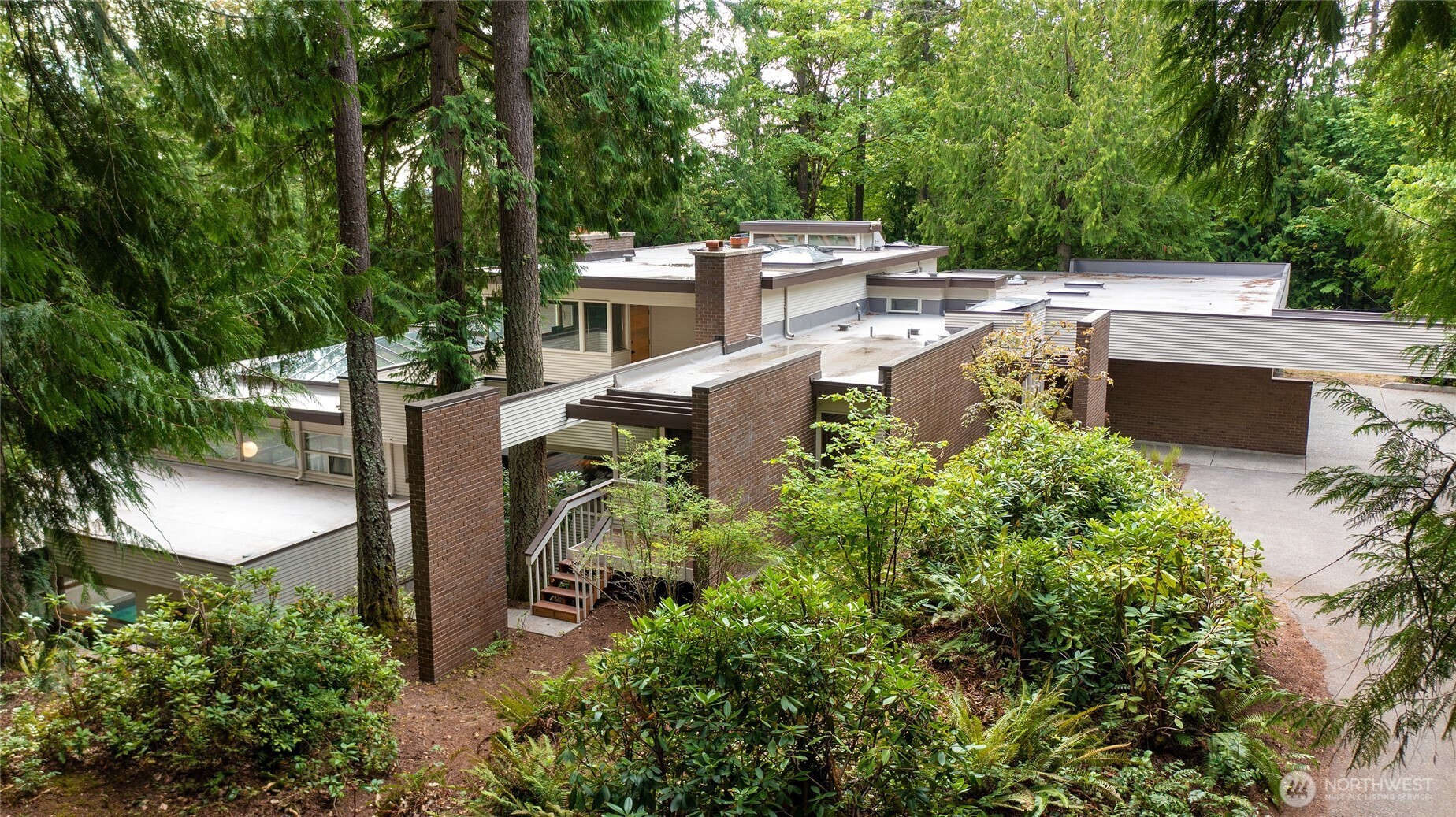 Renton, Washington, 98059, United States, 5 Bedrooms Bedrooms, ,4 BathroomsBathrooms,Residential,For Sale,1925920