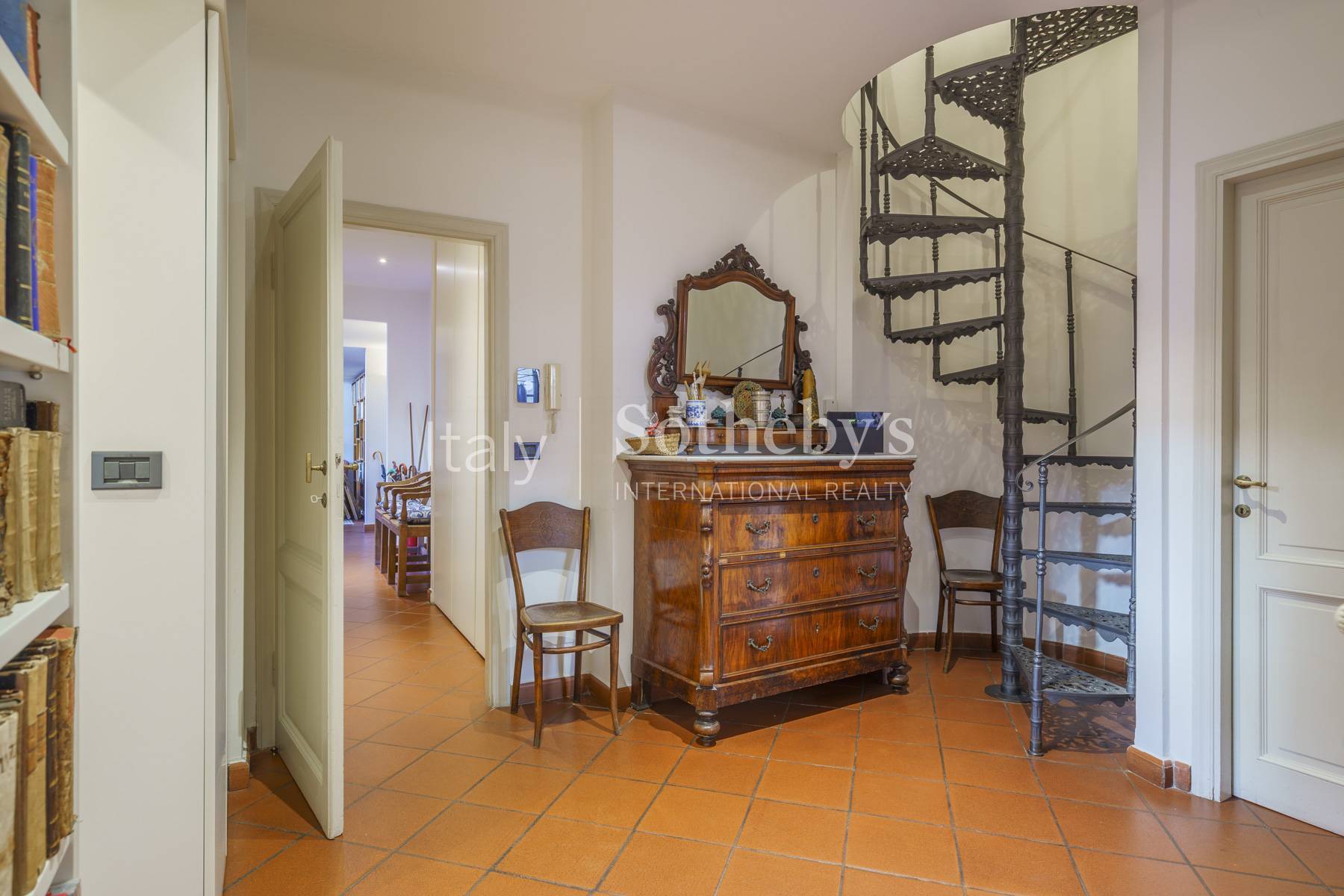  Exclusive Piano Nobile in a period Palazzo in Florence - 物件實景