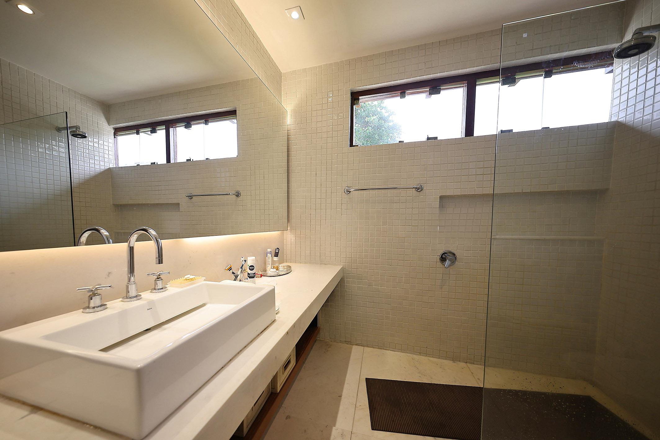  Cláudio Bernardes-designed house integrated with nature - 物件實景