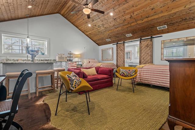 Lindale, Texas, 75771, United States, 3 Bedrooms Bedrooms, ,2 BathroomsBathrooms,Residential,For Sale,2019354