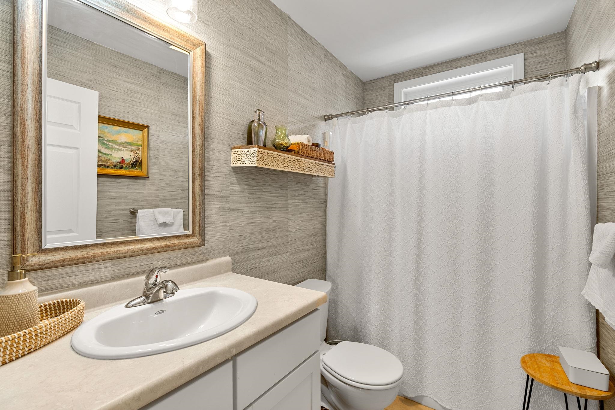 Dover, New Hampshire, 03820, United States, 4 Bedrooms Bedrooms, ,3 BathroomsBathrooms,Residential,For Sale,1941678