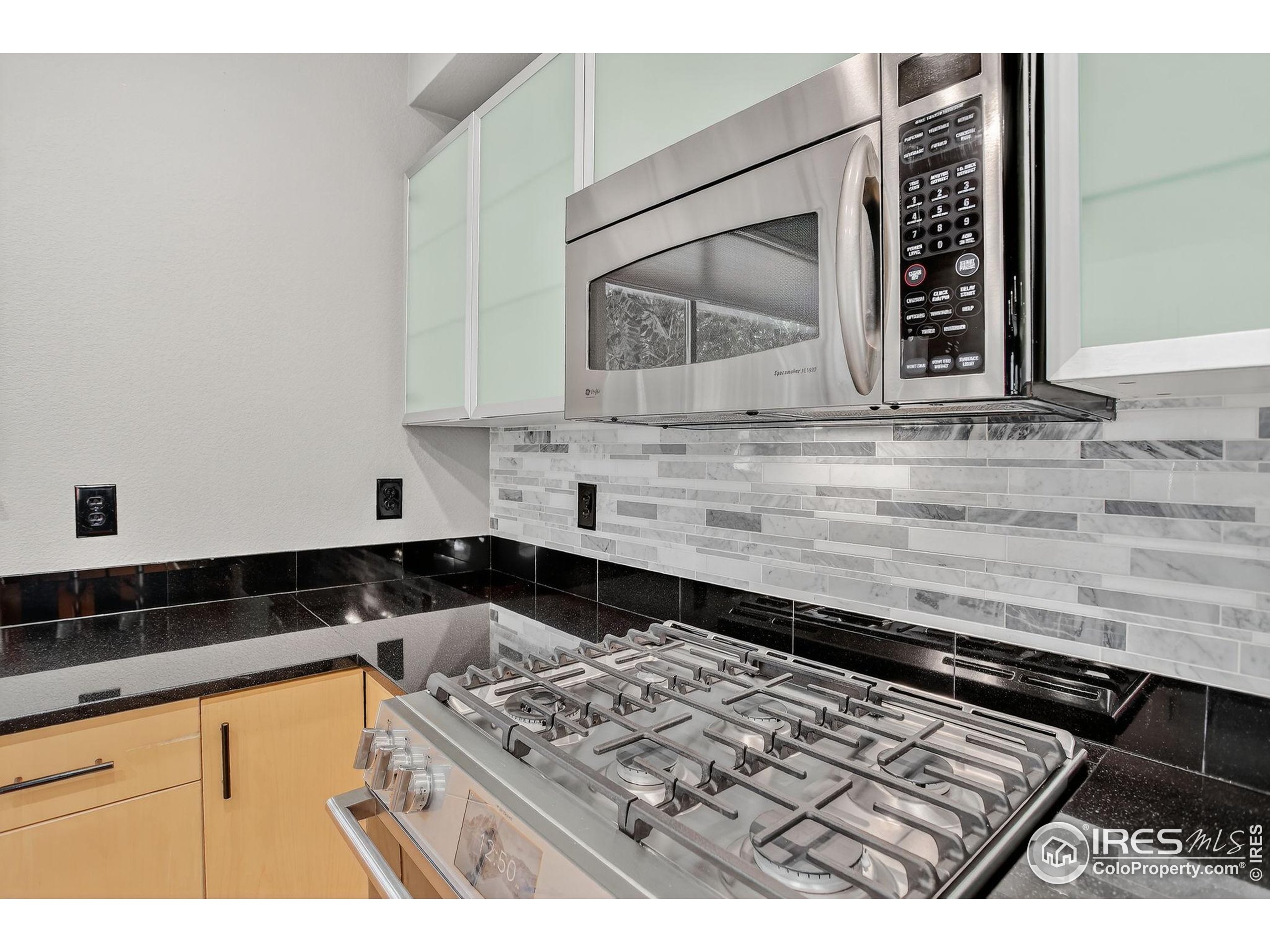 Denver, Colorado, 80211, United States, 2 Bedrooms Bedrooms, ,3 BathroomsBathrooms,Residential,For Sale,1895897