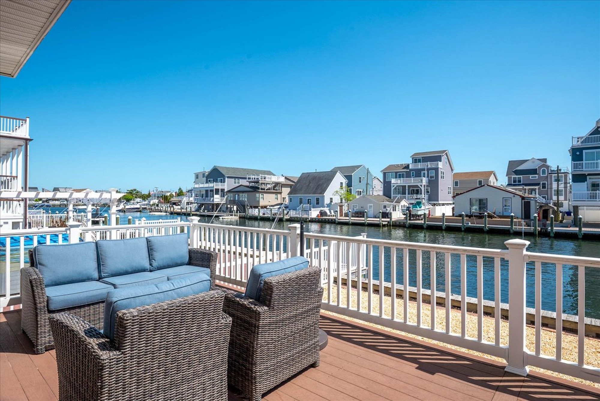  Bayfront Beach Retreat - 物件實景