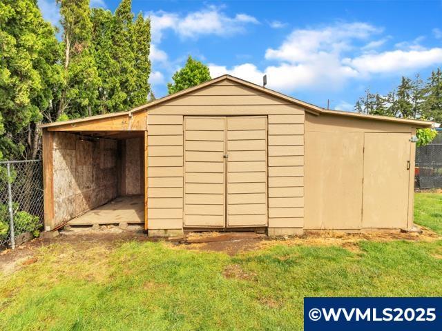 Salem, Oregon, 97301, United States, 3 Bedrooms Bedrooms, ,2 BathroomsBathrooms,Residential,For Sale,1794677