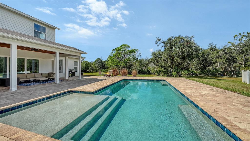 Sarasota, Florida, 34240, United States, 4 Bedrooms Bedrooms, ,4 BathroomsBathrooms,Residential,For Sale,1987822