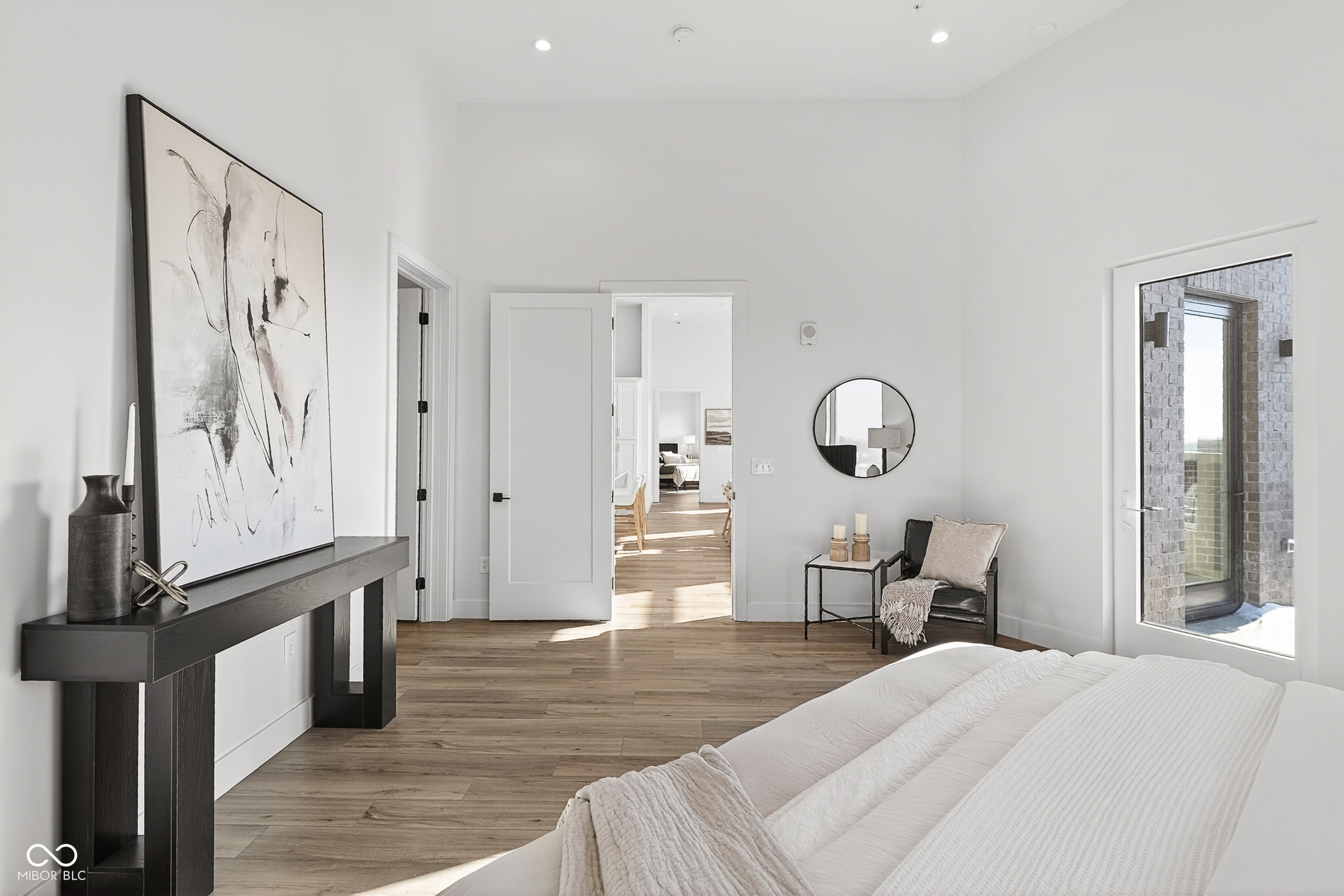 Carmel, Indiana, 46032, United States, 2 Bedrooms Bedrooms, ,3 BathroomsBathrooms,Residential,For Sale,1981116