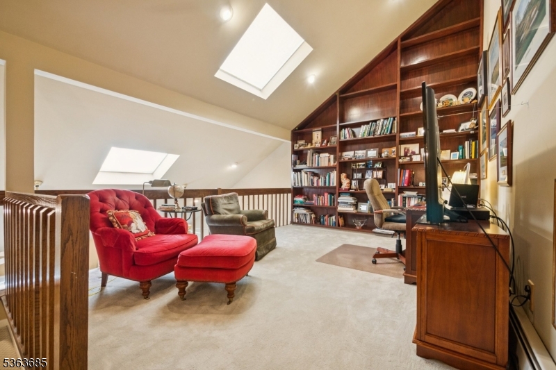 Bernards Twp., New Jersey, 07920, United States, 3 Bedrooms Bedrooms, ,4 BathroomsBathrooms,Residential,For Sale,1875142