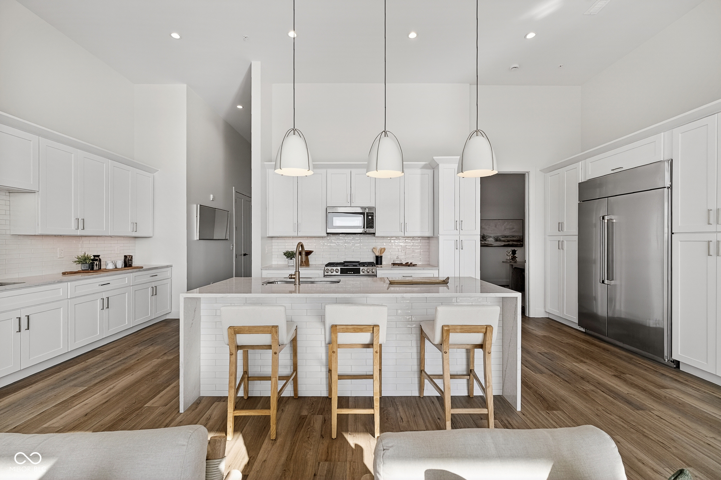 Carmel, Indiana, 46032, United States, 2 Bedrooms Bedrooms, ,3 BathroomsBathrooms,Residential,For Sale,1981116