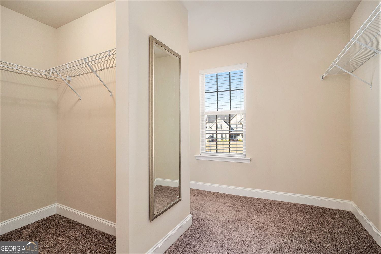 McDonough, Georgia, 30252, United States, 5 Bedrooms Bedrooms, ,4 BathroomsBathrooms,Residential,For Sale,1997864