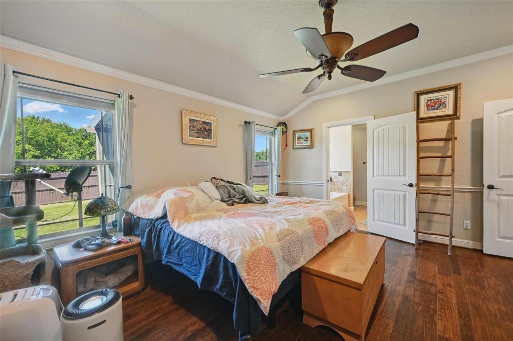 Cleburne, Texas, 76031, United States, 4 Bedrooms Bedrooms, ,4 BathroomsBathrooms,Residential,For Sale,1827195