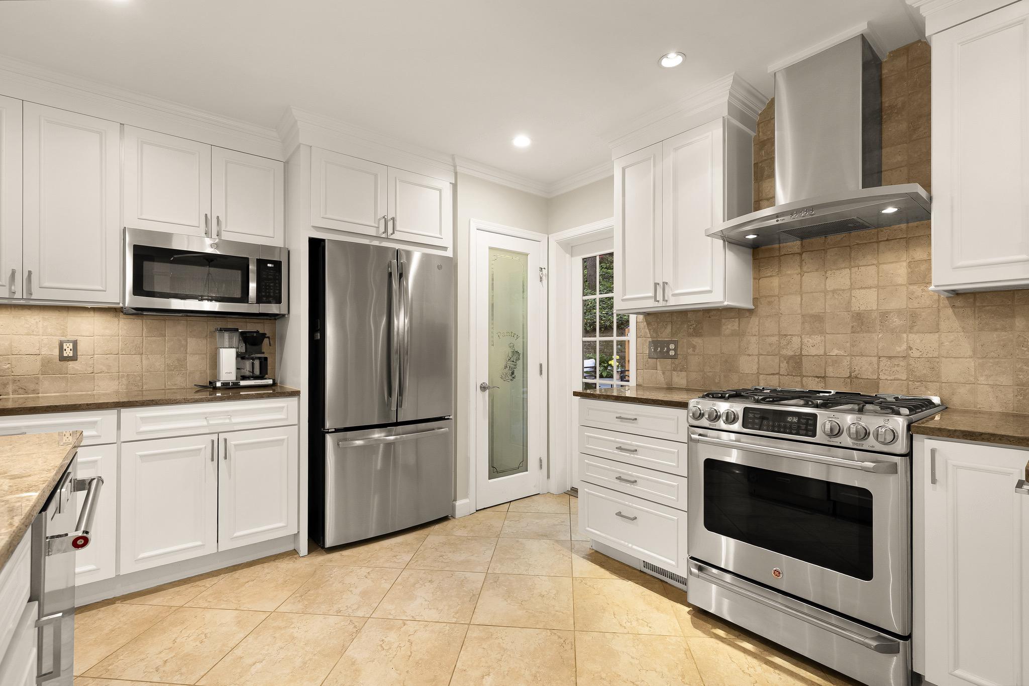  2801 S Joyce Street, Arlington, VA, 22202 - 物件實景