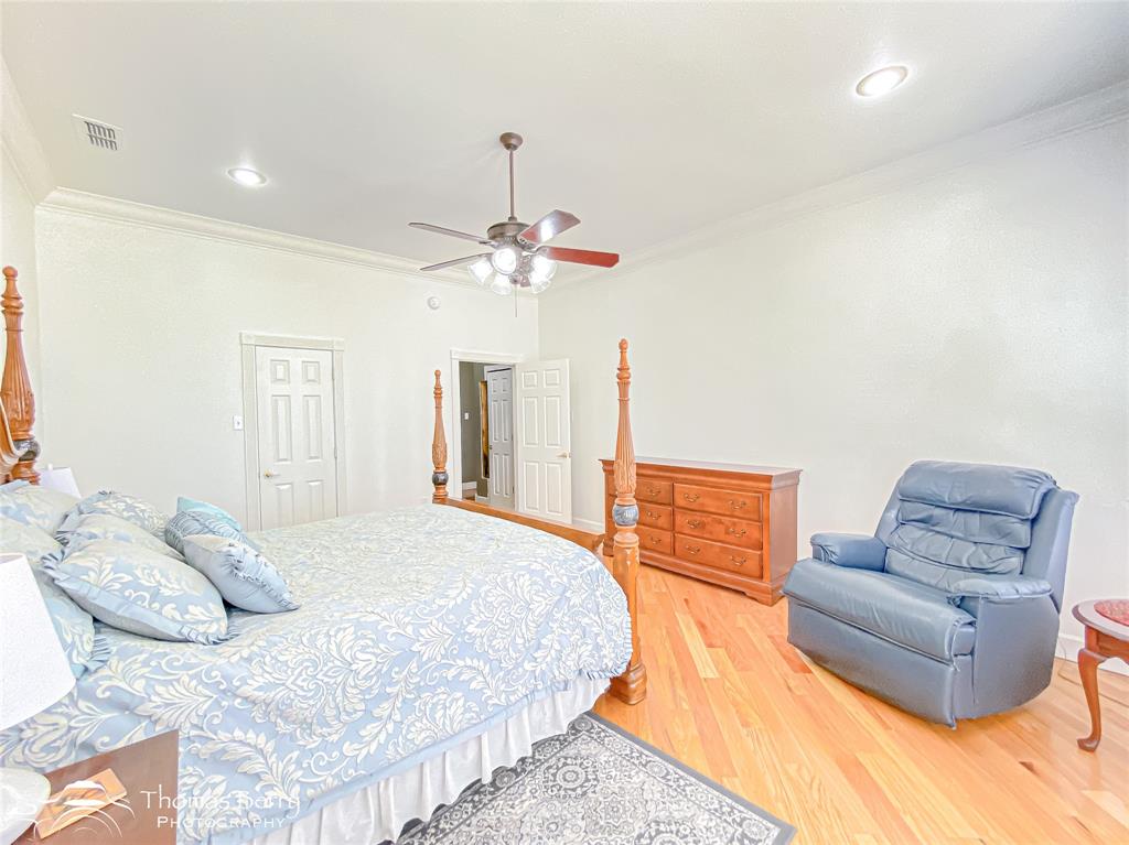 Merkel, Texas, 79536, United States, 5 Bedrooms Bedrooms, ,4 BathroomsBathrooms,Residential,For Sale,1829513