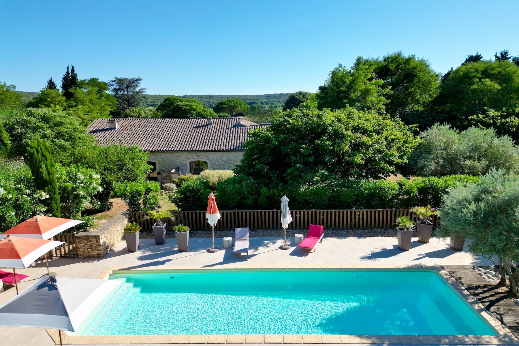  Uzès, 7 km, Beautiful Provençal Property with Independent Guest Suites and Pool - 物件實景