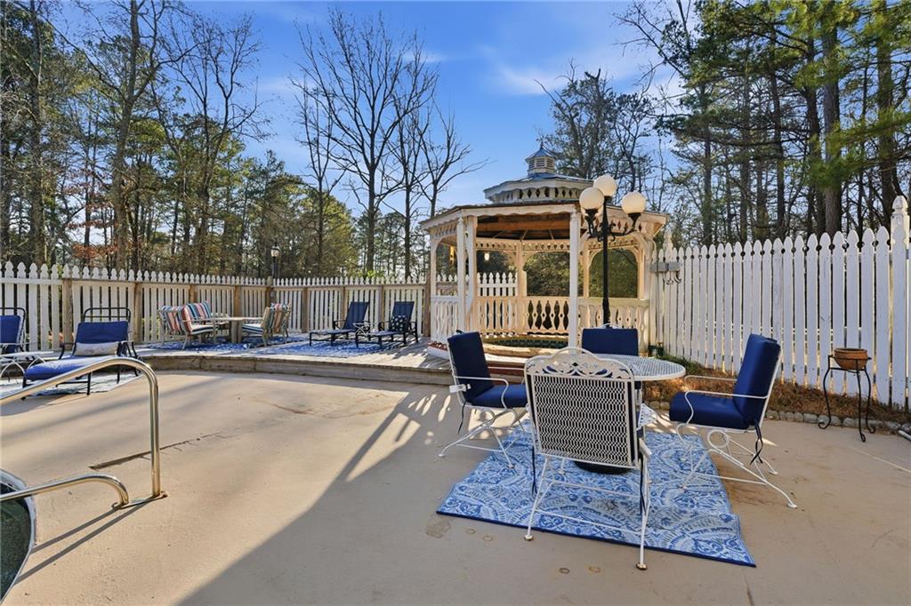 Cumming, Georgia, 30041, United States, 6 Bedrooms Bedrooms, ,5 BathroomsBathrooms,Residential,For Sale,2012319