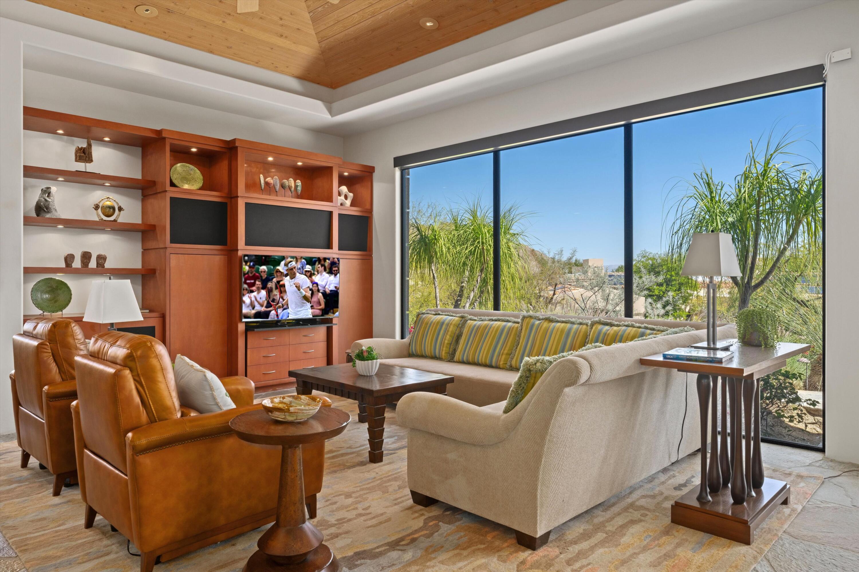 Palm Desert, California, 92260, United States, 4 Bedrooms Bedrooms, ,6 BathroomsBathrooms,Residential,For Sale,2002034