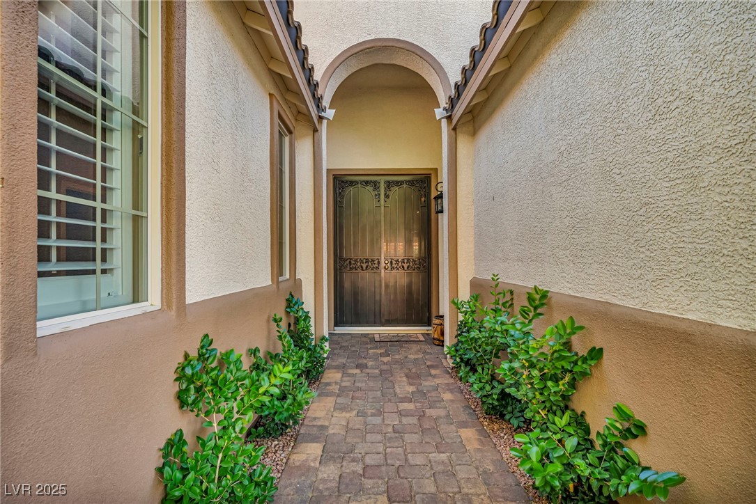 Las Vegas, Nevada, 89166, United States, 3 Bedrooms Bedrooms, ,2 BathroomsBathrooms,Residential,For Sale,1989414