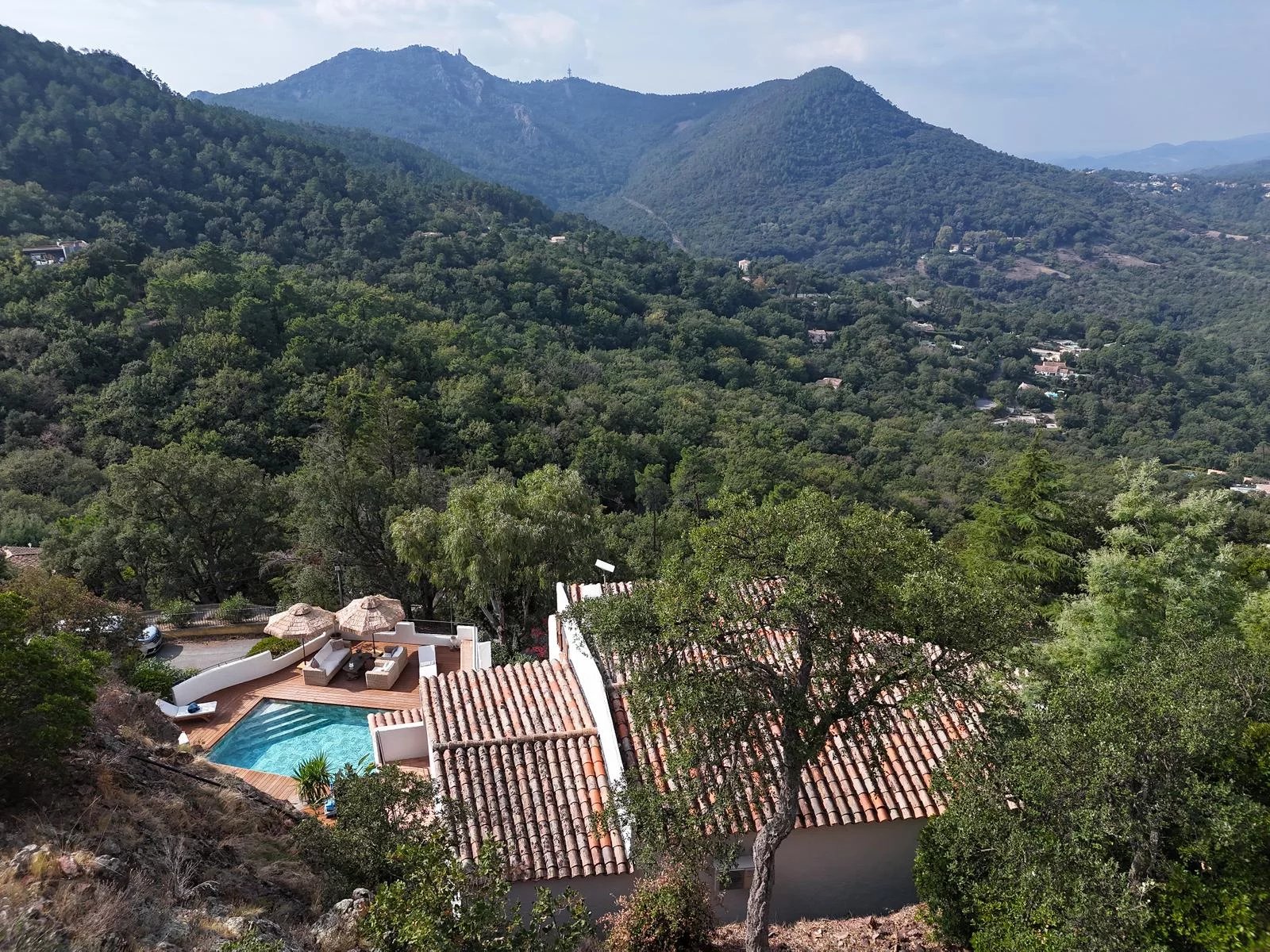 Fréjus, Provence-Alpes-Côte d’Azur, 83600, FR, 4 Bedrooms Bedrooms, ,8 BathroomsBathrooms,Residential,For Sale,1994397