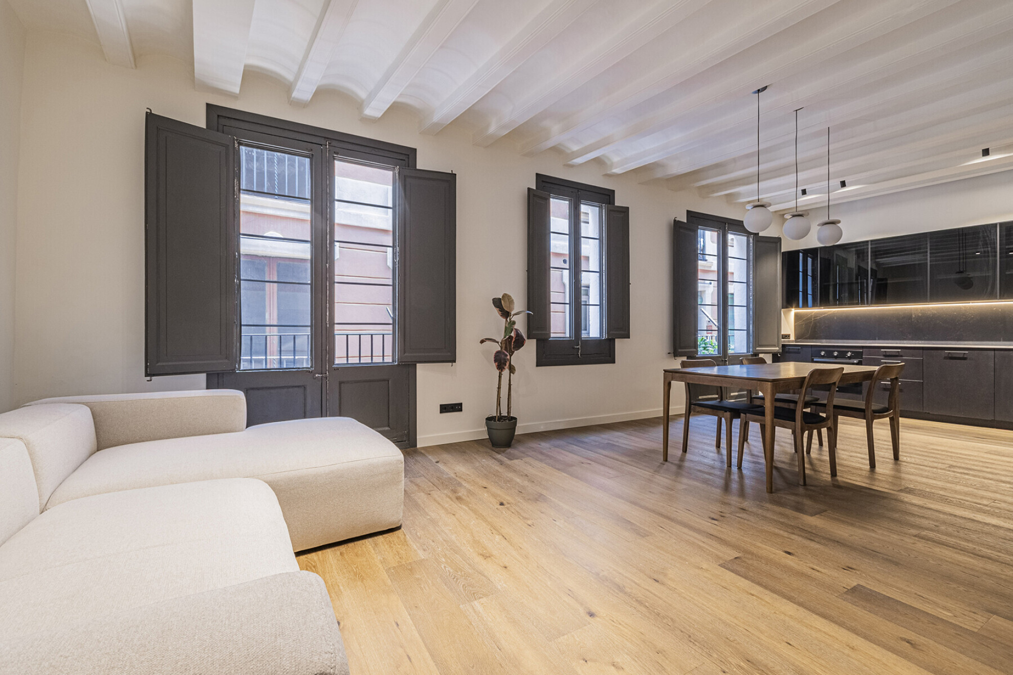  Elegant, renovated home near Santa Maria del Mar - 物件實景
