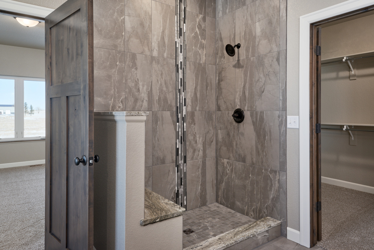 Cheyenne, Wyoming, 82009, United States, 3 Bedrooms Bedrooms, ,2 BathroomsBathrooms,Residential,For Sale,1982343