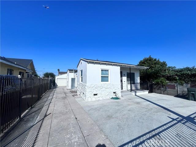 Los Angeles, California, 90044, United States, 3 Bedrooms Bedrooms, ,1 BathroomBathrooms,Residential,For Sale,1986044