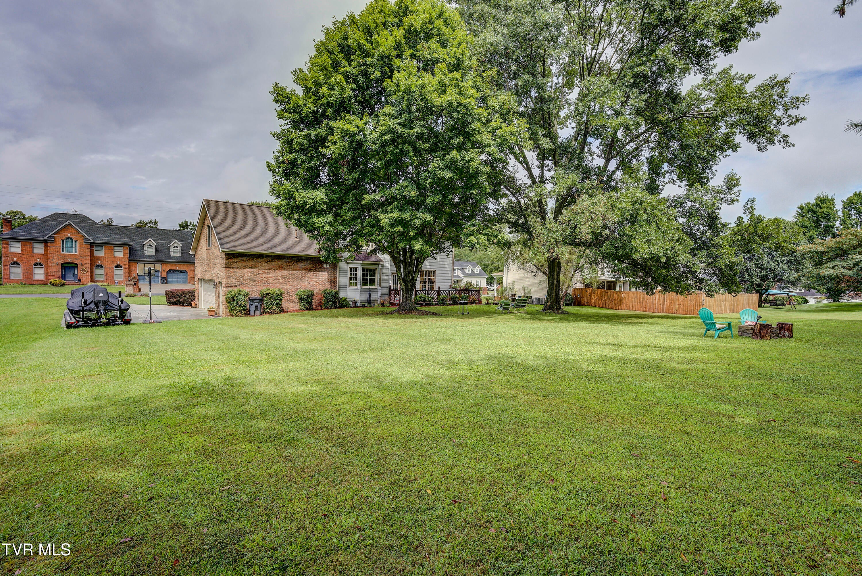 Kingsport, Tennessee, 37663, United States, 5 Bedrooms Bedrooms, ,3 BathroomsBathrooms,Residential,For Sale,1940461
