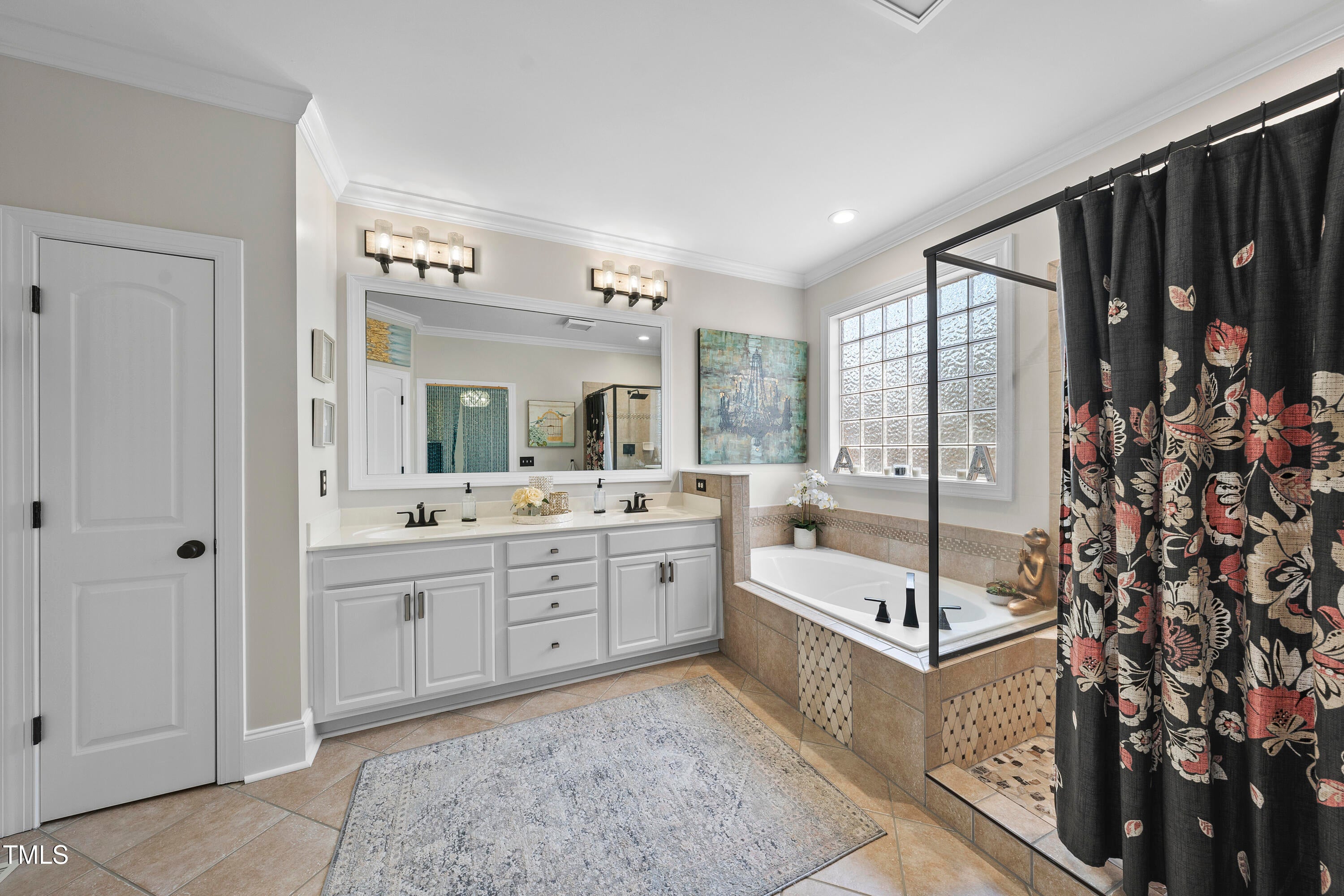 Holly Springs, North Carolina, 27540, United States, 3 Bedrooms Bedrooms, ,3 BathroomsBathrooms,Residential,For Sale,1708310