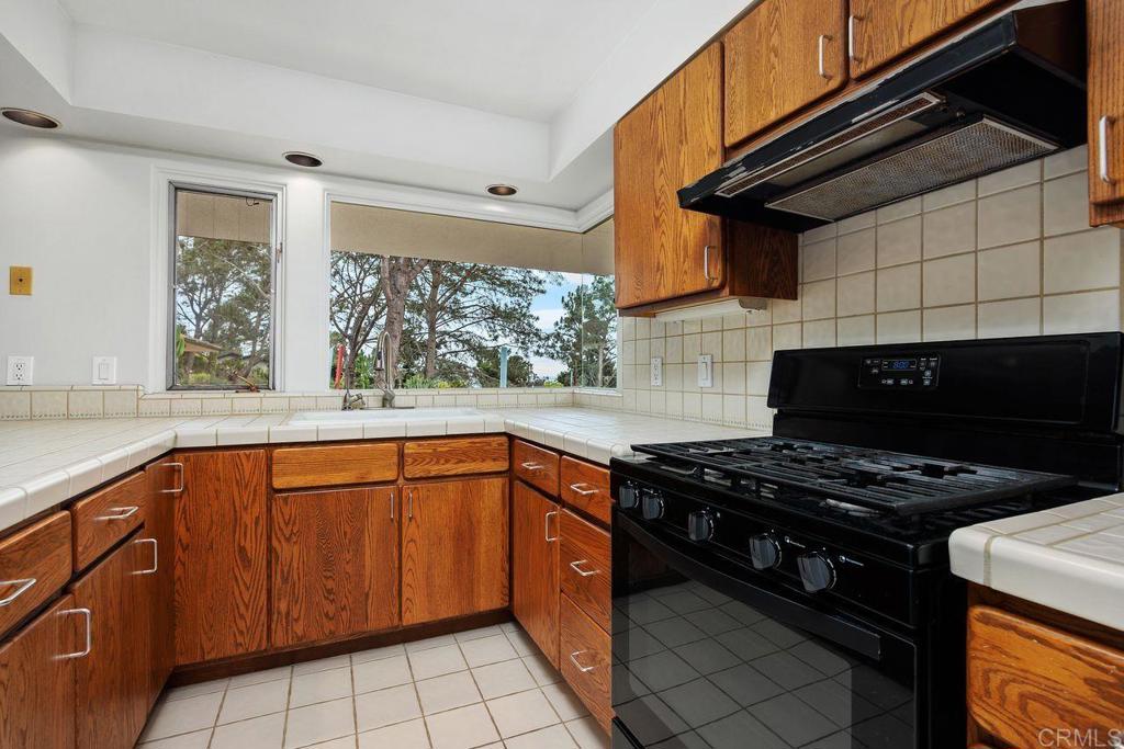 Del Mar, California, 92014, United States, 5 Bedrooms Bedrooms, ,5 BathroomsBathrooms,Residential,For Sale,1837047