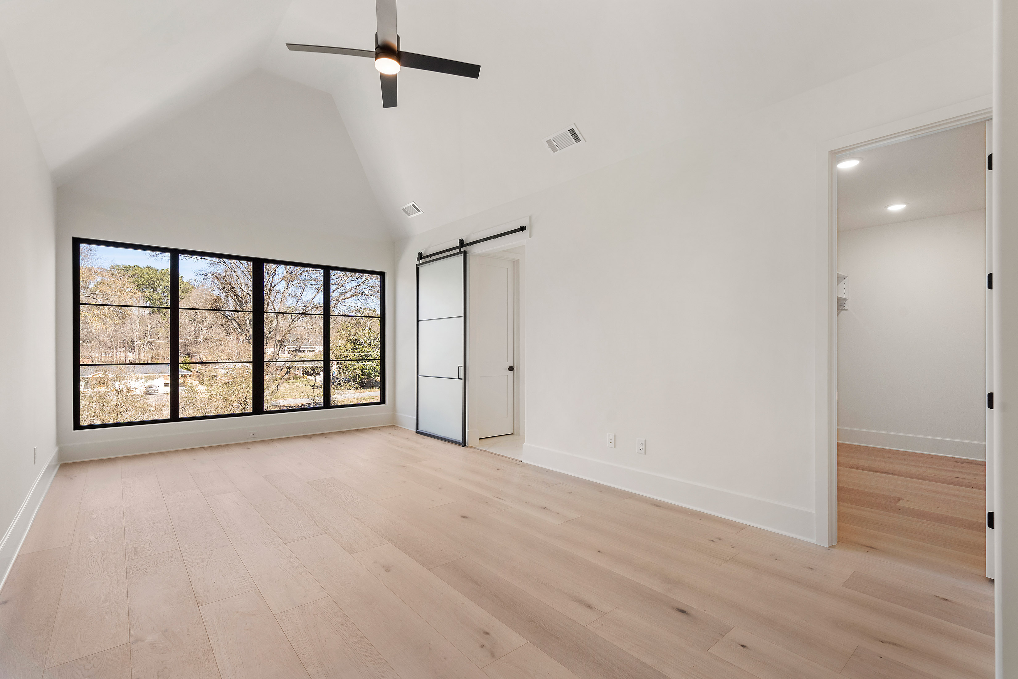  Exceptional New Home Located in Sought-After Communities in Downtown Alpharetta - 物件實景