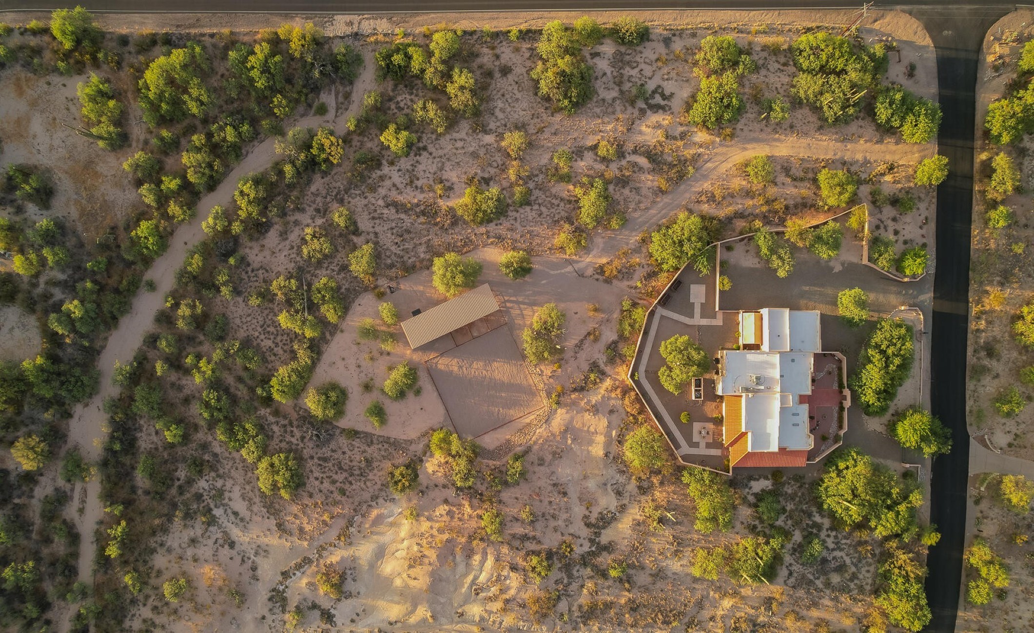  2305 N El Camino Rinconado, Tucson, AZ 85749 - 物件實景