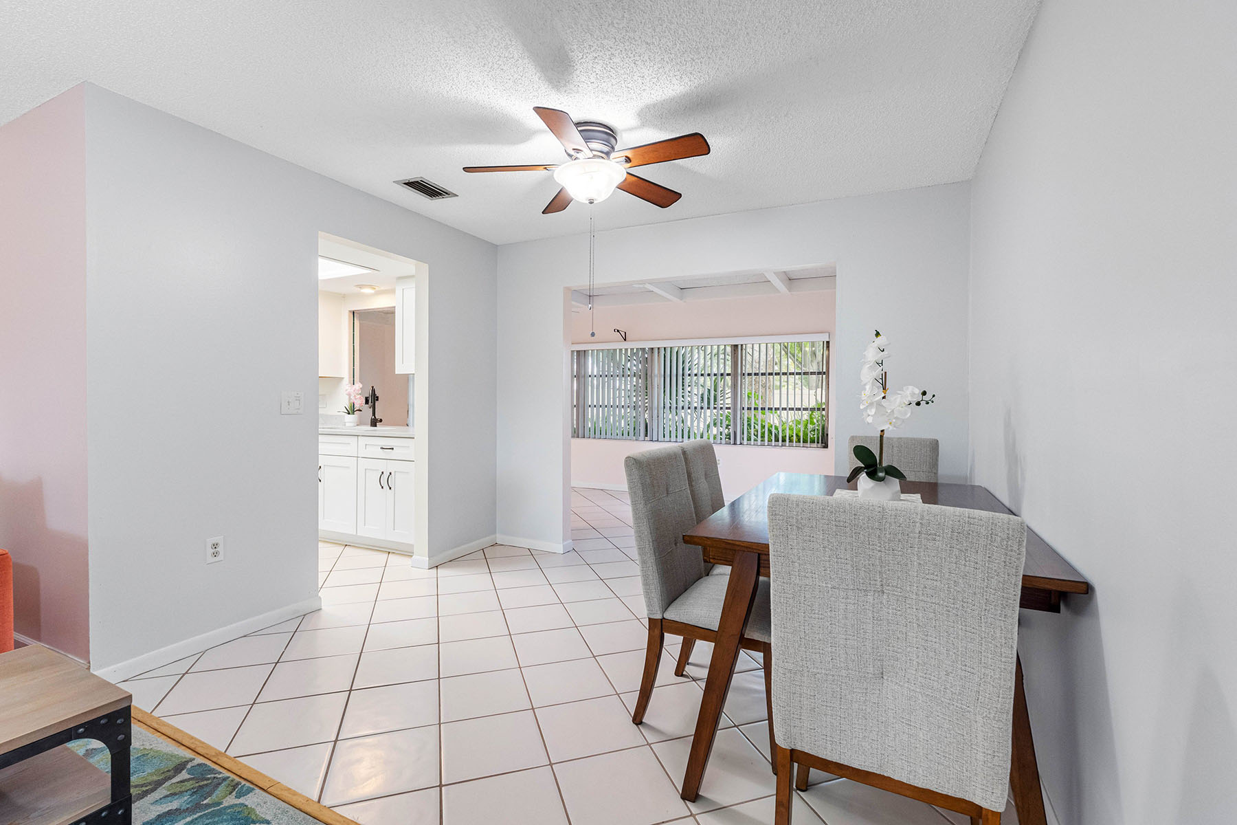  VILLAS CAPRI CONDO - 物件實景