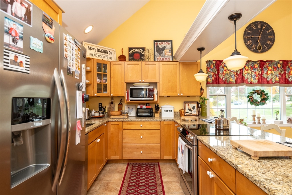 Seabrook, New Hampshire, 03874, United States, 3 Bedrooms Bedrooms, ,2 BathroomsBathrooms,Residential,For Sale,1989361