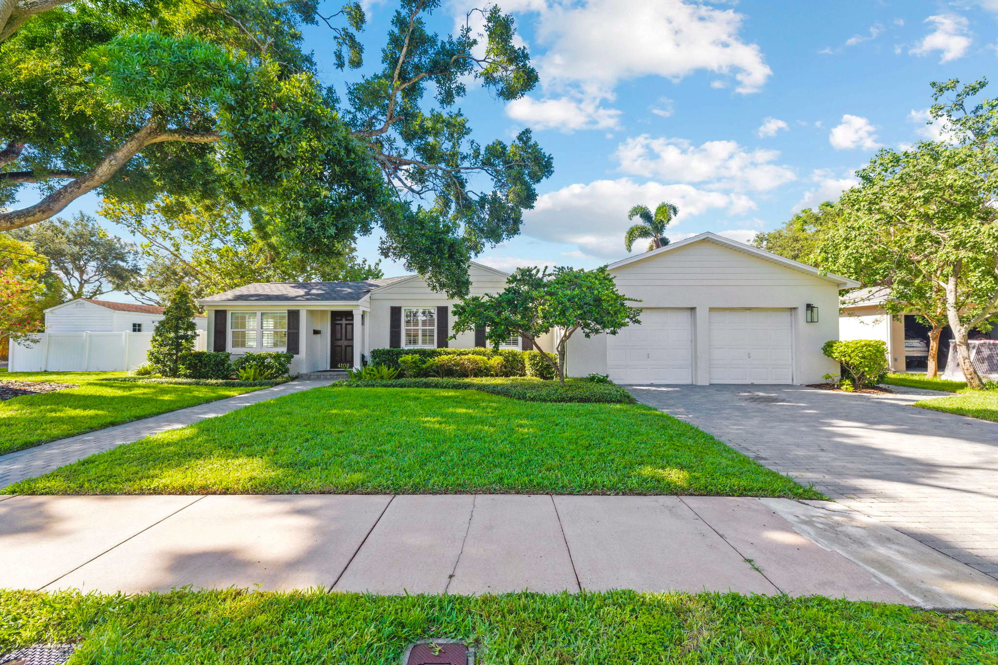 Tampa, Florida, 33629, United States, 3 Bedrooms Bedrooms, ,3 BathroomsBathrooms,Residential,For Sale,1923069