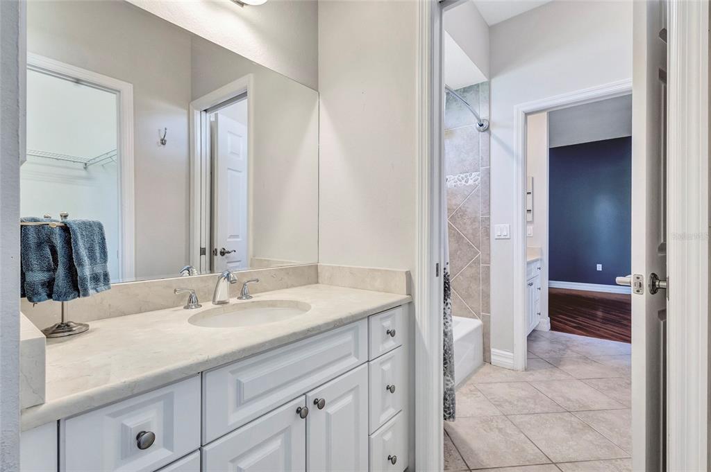 Bradenton, Florida, 34212, United States, 4 Bedrooms Bedrooms, ,3 BathroomsBathrooms,Residential,For Sale,1826992