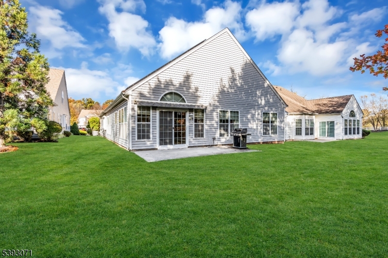 Franklin Twp., New Jersey, 08873, United States, 2 Bedrooms Bedrooms, ,3 BathroomsBathrooms,Residential,For Sale,1987602