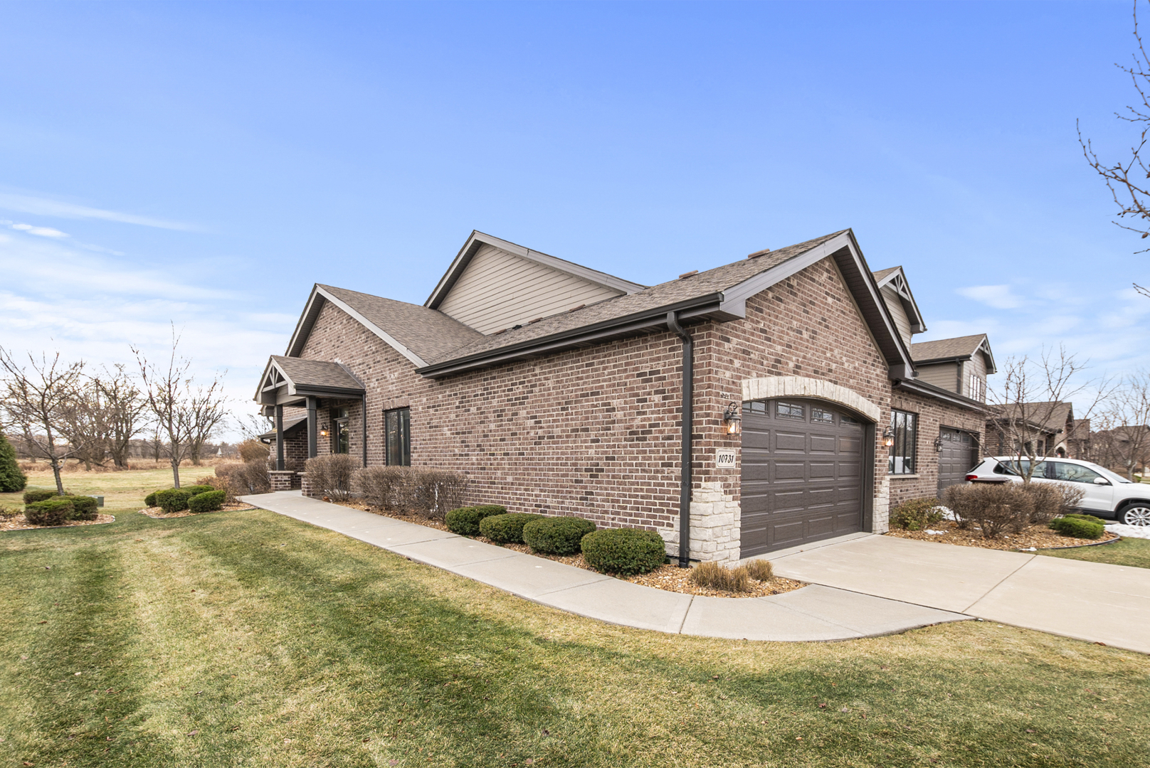 Mokena, Illinois, 60448, United States, 2 Bedrooms Bedrooms, ,3 BathroomsBathrooms,Residential,For Sale,2007532