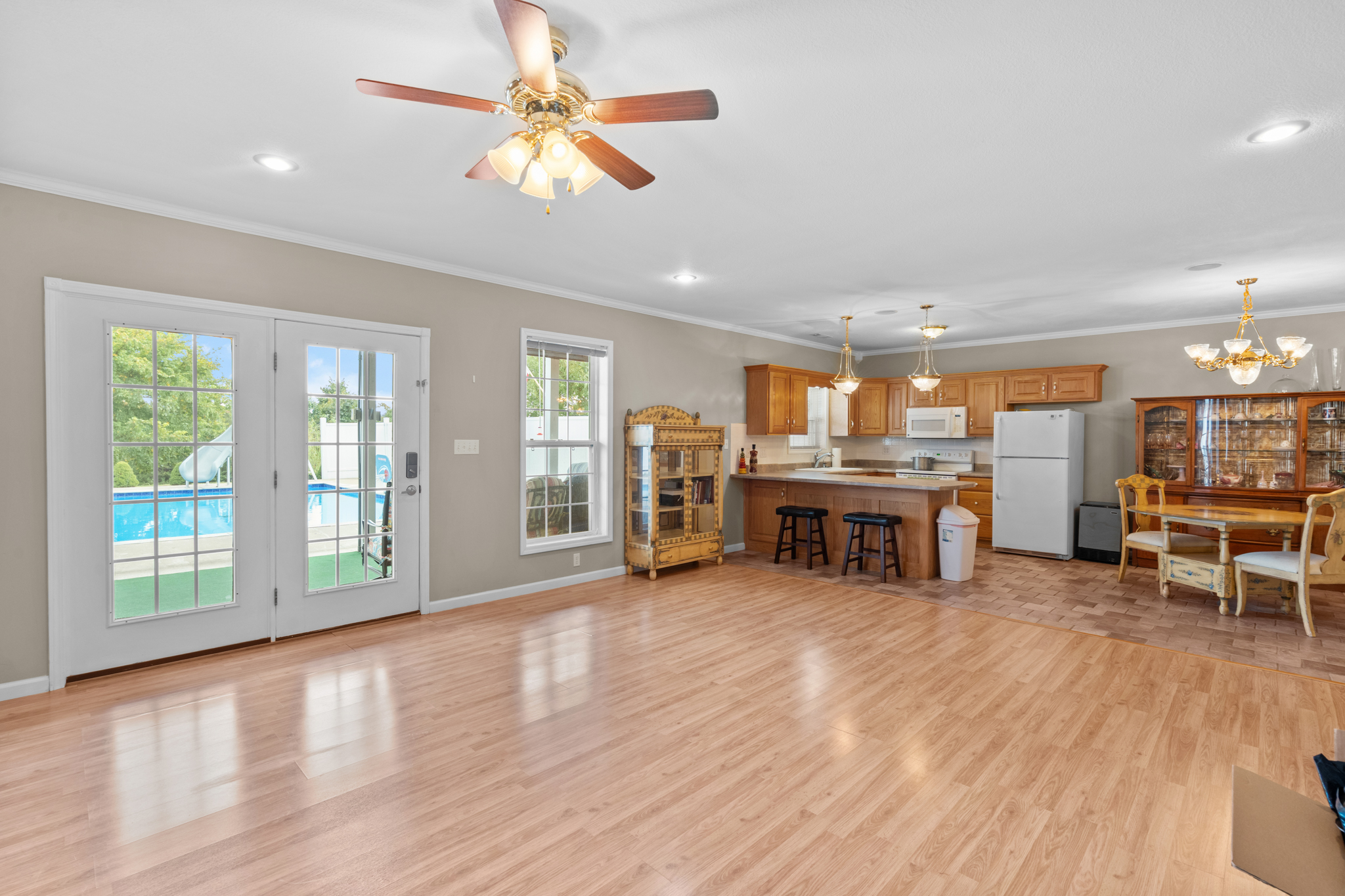 Poplar Bluff, Missouri, 63901, United States, 6 Bedrooms Bedrooms, ,3 BathroomsBathrooms,Residential,For Sale,1977359