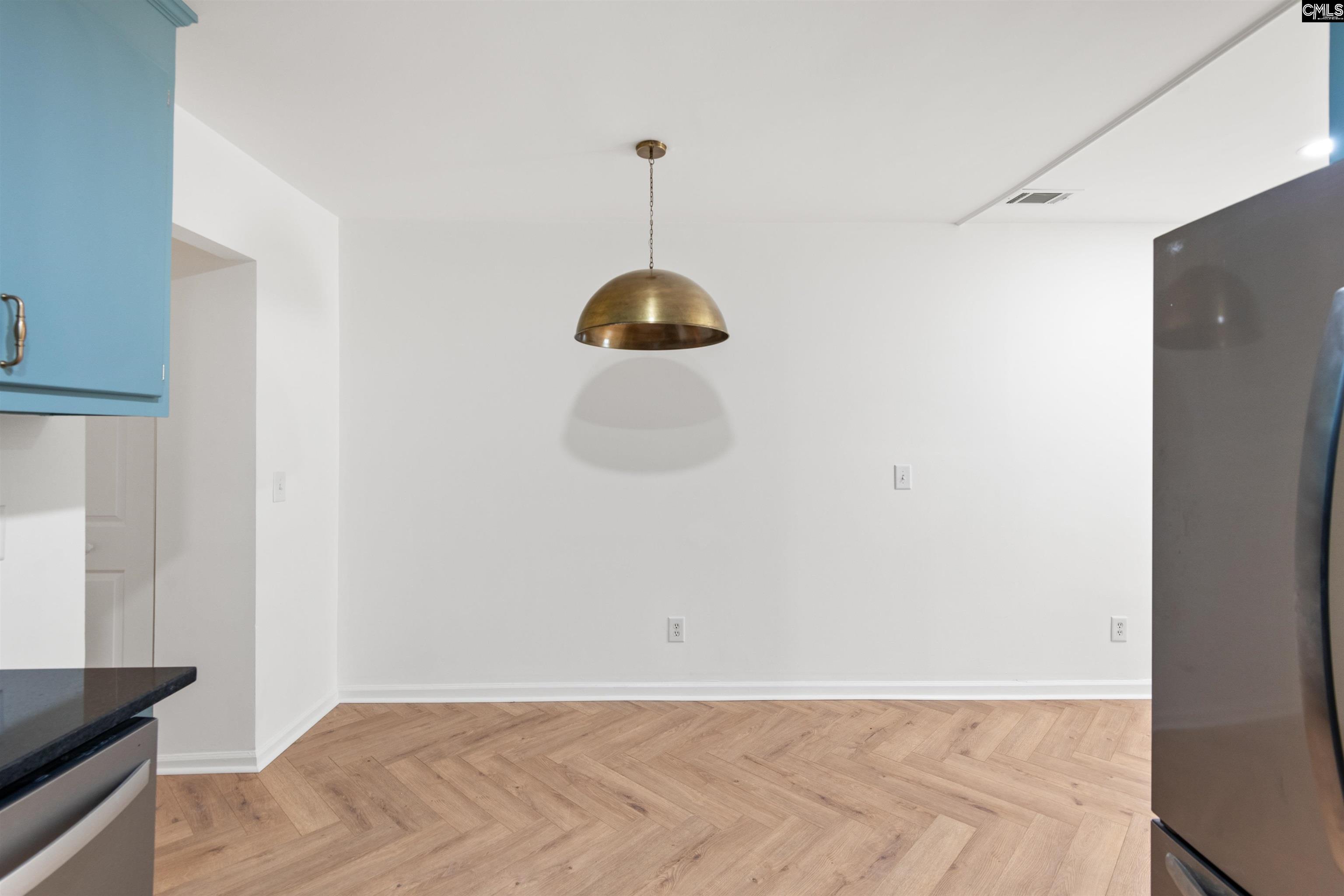 Columbia, South Carolina, 29201, United States, ,3 BathroomsBathrooms,Residential,For Sale,1926289