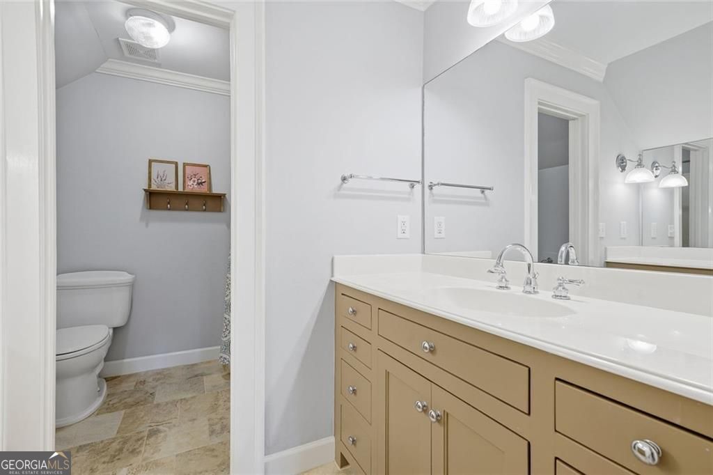 Kennesaw, Georgia, 30152, United States, 5 Bedrooms Bedrooms, ,3 BathroomsBathrooms,Residential,For Sale,1988783