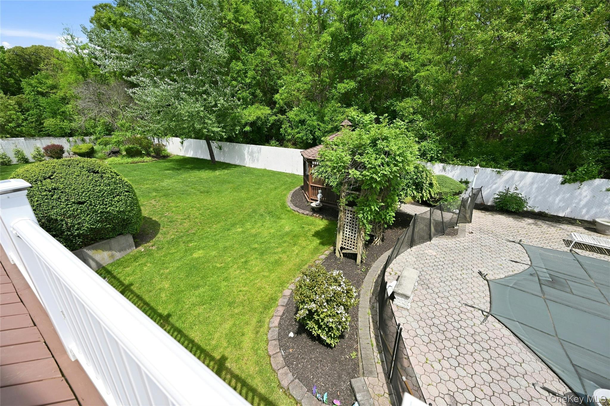  12 Phillips Lane, Lake Grove, NY, 11755 - 物件實景